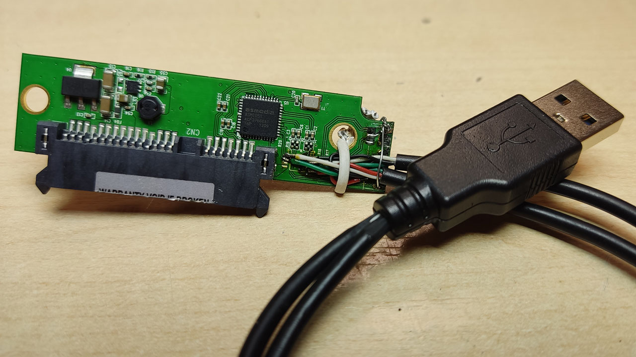 Отремонтированный переходник USB-SATA